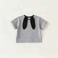 T-shirt grigia in cotone per bambini con graziose orecchie da coniglio 3D sul retro collo - 80 / Grigio