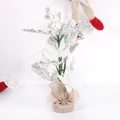 Mini künstlicher Weihnachtsbaum mit Schneebeflockung und Jute-Basis für den Schreibtisch - Weihnachtsschleife Stil