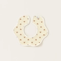 Bavoir pétale imperméable en coton pour bébé avec motifs cœurs bruns et bordure - Forme de Fleur Imperméable / Motif Coeur Jaune (PS26022)