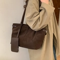 Borsa tote retrò marrone caffè in pelle scamosciata con pochette e tracolla - caffè