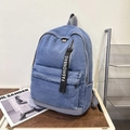 Sac à dos en denim bleu à grande capacité avec une sangle décorative à slogan tendance - Bleu