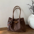 Sac cabas vintage marron foncé motif léopard avec boucle et pendentif ours - Avec Pendentif / Léopard Brun