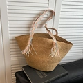 Borsa tote in paglia intrecciata marrone chiaro con manici in corda colorata e nappe decorative - Marrone