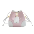 Bolso cubo en contraste rosa y blanco de piel granulada con cordón y herrajes dorados - Rosa