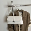 Sac baguette blanc chic en cuir brillant avec boucle G en métal argenté femme - Blanc