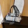 Stroh-Baguette-Tasche mit mehrfarbigem Wellenstrick und schwarzen Ledergriffen - Schwarz