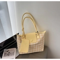 Sac fourre-tout à carreaux jaunes avec broderie lapin et mini pochette assortie - Jaune