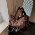 Vintage braune Tragetasche aus Leder mit Reißverschlüssen und verstellbarem Schultergurt - Braun