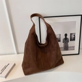 Grand sac cabas minimaliste en daim marron foncé avec bandoulière hobo rétro chic - Marron