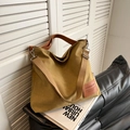 Borsa tote minimalista in tela kaki con manici in pelle marrone e tracolla rimovibile - Giallo