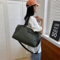 Bolsa de deporte verde oscuro de gran capacidad con correas tejidas y bandolera - Verde Militar