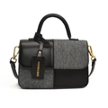 Stijlvolle zwart-grijze crossbodytas met goudkleurige hardware en een stevig handvat - 21.5*8.5*16 / Zwart