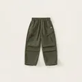 Armeegrüne Kinder Cargohose mit elastischem Bund und 3D Klappentaschen für Jungen - Armeegrün / 110
