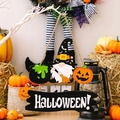 Ciondolo in legno gnomo di Halloween con zucca e calderone su cordino rustico - Motivo di Strega