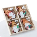 Holz-Weihnachtswichtel Set mit Lebkuchenmann und Kranz in einer dekorativen Holzbox - Zwerg Stil A
