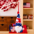 Gnomo patriottico con i colori della bandiera americana con stella rossa e barba - Gnomo Lavorato a Maglia Giorno Indipendenza Stile B
