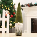 Weihnachts-Zwerg Flaschenhülle mit weißem Bart und grünem Filzhut für festliche Dekoration - Grün