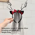 Dettaglio fascia per capelli di Halloween con corna nere, velo e dimensioni - Mano di Scheletro (ET-WS026-HYQ-RX14-XP)