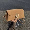 Sac à bandoulière vintage en daim kaki avec boucle dorée et bandoulière réglable - Marron
