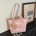 Bolso tote de lona rosa con patrón de cuadros y amuleto de osito de peluche marrón - Rosa con colgante