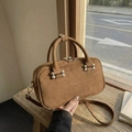 Retro braune Handtasche aus Wildleder mit Doppelgriffen und abnehmbarem Schultergurt - Braun