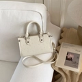 Borsa a tracolla bianco crema con goffratura cane 3D e tracolla in pelle rimovibile - Bianco senza Ciondolo