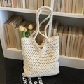Borsa tote in crochet bianco crema con maglia a onde vuote e manici in corda spessa - Bianco Sporco