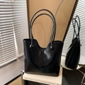 Chic black glossy faux leather tote bag with slim shoulder straps for women's daily commute - Without Pendant / Black