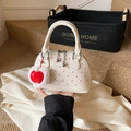 Borsa a conchiglia a pois beige in pelle PU con ciondolo a mela rossa e doppia cerniera - Bianco Grande