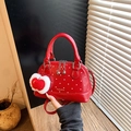Borsa rossa a pois a forma di conchiglia con ciondolo a mela e tracolla staccabile - Rosso Grande