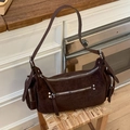 Sac à main en daim marron foncé avec rivets Y2K et fermetures éclair style vintage - Marron