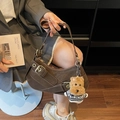 Borsa a spalla vintage marrone scuro con fibbia e ciondolo a forma di orsetto - Con Ciondolo / caffè