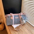 Sac bowling en jean bleu et rose avec étoile argentée et pendentif chien ballon - Rose (avec pendentif)