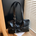 Borsa tote nera retrò con finitura in pelle stropicciata e dettagli in metallo - Nero