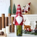 Housse de bouteille de vin gnome de Noël avec chapeau tricoté rouge et barbe blanche - Rouge