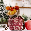 Weihnachtlicher Rentier-Geschenkbeutel aus rotem Leinen mit festlicher Typografie - Englischer Druck Rentier-Stil