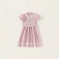 Abito rosa da bambina in cotone con colletto in pizzo e ricami floreali eleganti - Rosa / 110