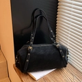 Sac fourre-tout minimaliste en daim noir avec boucles de réglage en or vintage sur anses - Noir