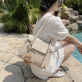 Chic beige tote bag with litchi texture and cute brown bear charm on side - With Charm / Off White