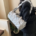 Borsa tote in cotone trapuntato grigio chiaro con spallacci a balze alla moda - Grigio Argento