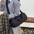 Borsa a tracolla trapuntata nera in piumino ad alta capacità per donna inverno - Nero