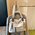 Borsa tote retrò in tela bianco crema con finiture in pelle marrone e multitasche - Bianco Sporco