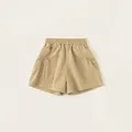 Pantalones cortos cargo caqui para niños de algodón con cintura elástica y bolsillos laterales - Caqui / 110