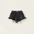 Mädchen-Denim-Shorts mit weißen Polka-Dots und süßen doppellagigen Spitzenbesatz-Kanten - 90 / Schwarz