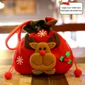 Sac cadeau de Noël en velours rouge avec renne, dimensions 23cm x 20cm à cordon - Style Renne Brossé à Bord Vert