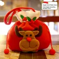 Sac cadeau de Noël en velours rouge avec renne 3D et cordon, 23 cm x 20 cm - Style Renne Brossé à Bord Blanc