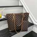 Ensemble de sacs cabas à monogramme à carreaux marron avec pochette assortie - Marron