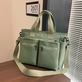 Borsa tote in tela verde chiaro con cerniere e tracolla regolabile - Verde