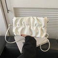 Bolso bandolera nube blanca plisada en cuero PU mate con correa de hombro delgada - Blanco