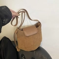 Vintage brown pumpkin bucket bag in matte leather with drawstring and crossbody strap - Brown